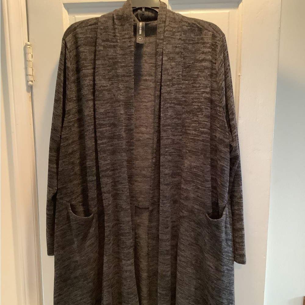 Agnes and Dora Cardigan